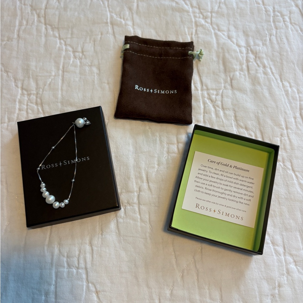 Ross-Simons Freshwater Cultured Pearl & Sterling Silver Bracelet w/ Box & Pouch